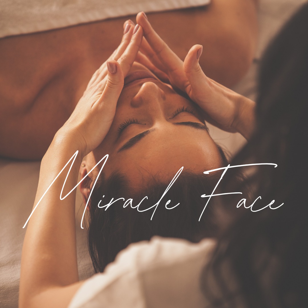 ✨ Miracle Face : le massage visage drainant & sculptant ✨
Envie d’un coup d’éclat immédiat sans aiguille ni appareil ?
Découvrez le Miracle Face, massage signature de la méthode Renata Franca
Ses bienfaits :
✔️ Draine les toxines
✔️ Réduit les gonflements (poches, rétention)
✔️ Redessine les contours du visage
✔️ Stimule l’éclat et la microcirculation
✔️ Apporte une sensation de légèreté instantanée
Idéal en cure ou avant un événement, c’est le soin express pour une peau fraîche, reposée et lumineuse
📍 Institut C – Lyon
📞 06 86 16 85 71
📅 Réservation sur Planity : Lien dans la bio.
#institutclyon #miracleface #renatafranca #massagevisage #glowinstantané #drainagelymphatique #soinholistique #lyonbeaute #effetbonneMine #facecontouringnaturel